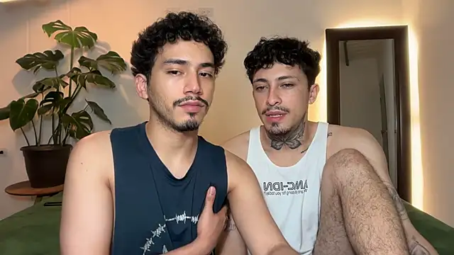 Czat XXX na żywo – Noah_and_Steven
