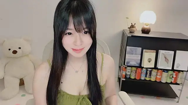 Onechestnut XXX чат на живо