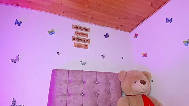 Chat XXX en directo de Lia_Roses3x