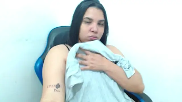 sinay024 – Live XXX-chat