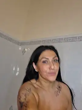 Chatroom XXX en direct de LittleMissEeve