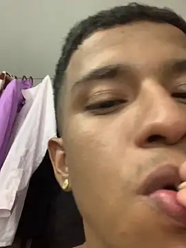 แชท XXX สดของ Anthony_clark1