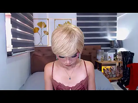 JuicyCockThea Adlı Modelin Canlı XXX Sohbeti