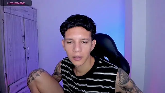 tylernova – Naživo XXX chat