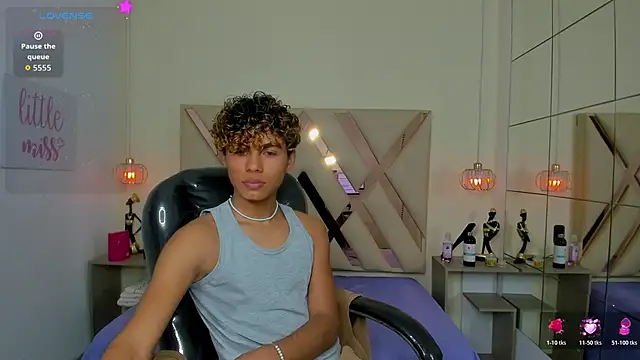 Chatroom XXX en direct de Anyelo_Twink