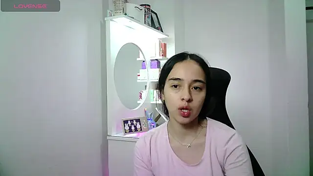 aineangeel's Live XXX Chat