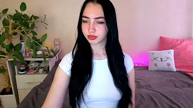 WildKittenX_'s Live XXX Chat