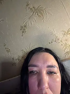Chat XXX en directo de Naughtbaby_2025