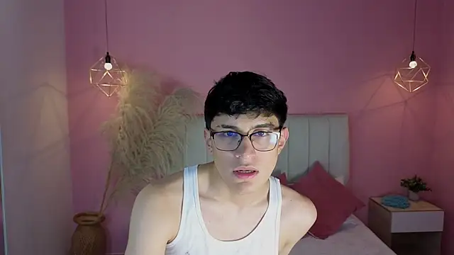 ryan_valentino Chat XXX in diretta