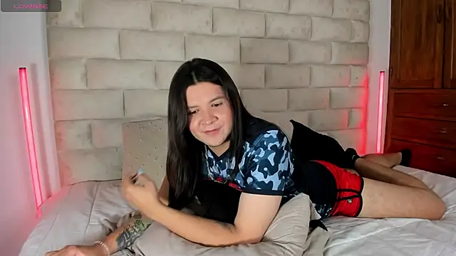 XXX chat uživo modela MatthewDavis_