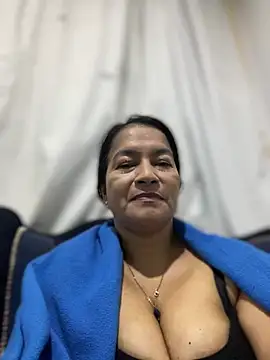 Jlo_69's Live XXX Chat