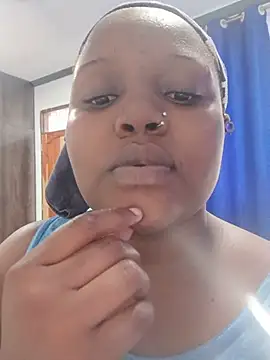 צ'אט XXX בשידור חי של queennapal