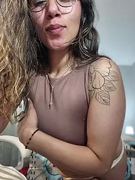 Mar_puentes Live XXX-Chat