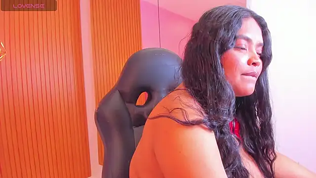 Chat +18 de riley_dolly ao vivo