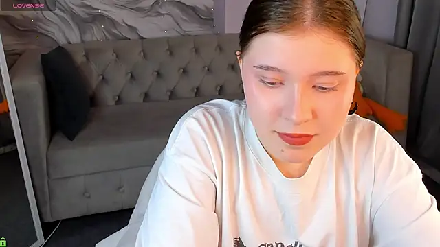 แชท XXX สดของ Kylie-Voss