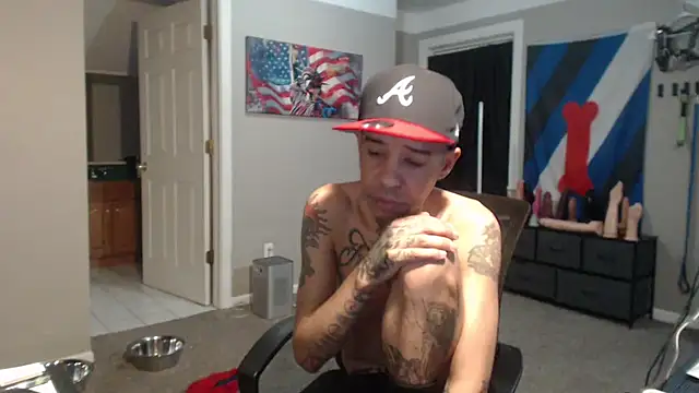 Michigan9000 Live XXX-Chat