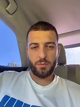 Pablo_Hornyguy95 Adlı Modelin Canlı XXX Sohbeti