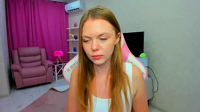 XXX chat uživo modela Strawberrye
