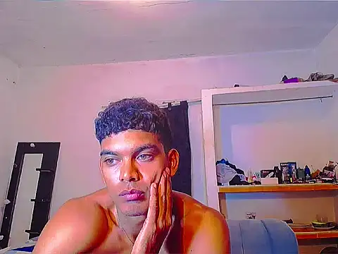 theMyke101's Live XXX Chat