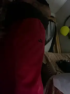 GusanoDelicioso's Live XXX Chat
