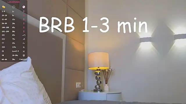 Boobinary Live XXX Chat