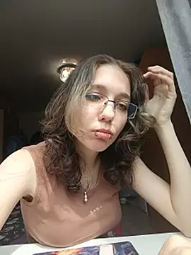 Živý XXX chat AliceCutness