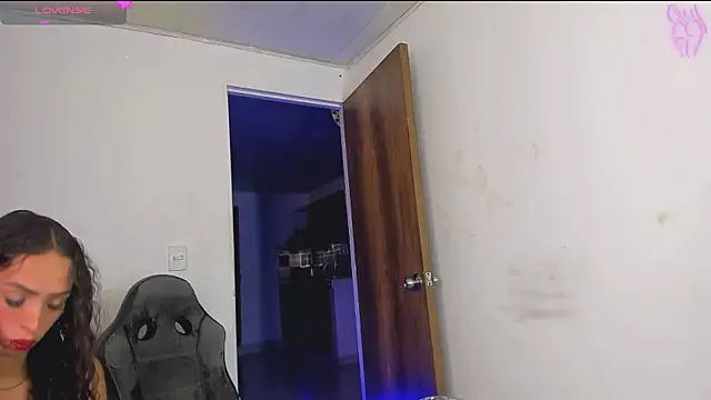 Miissblunt's Live XXX Chat