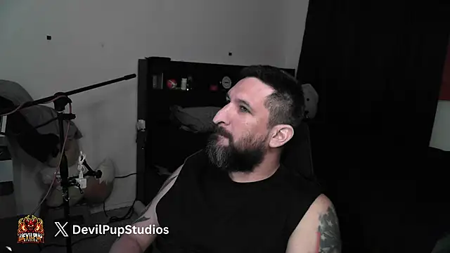 Czat XXX na żywo – DevilPup75_