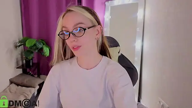 R0cket_bunnyn Live XXX chat