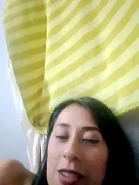 ELY_FE_ Chat XXX in diretta