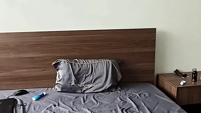 Živý XXX chat Silent_Stitch