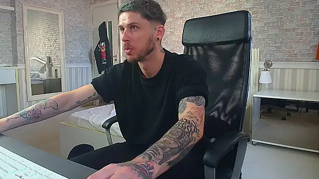 JonahShaw webcam show