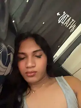 slutty_akin Live XXX chat
