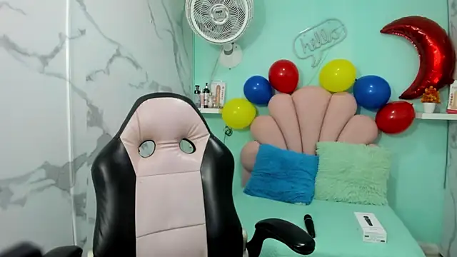 Živý XXX chat Maylin_horny19