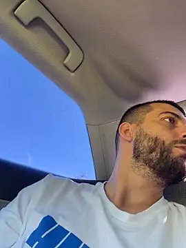 Pablo_Hornyguy95 élő XXX-chatje