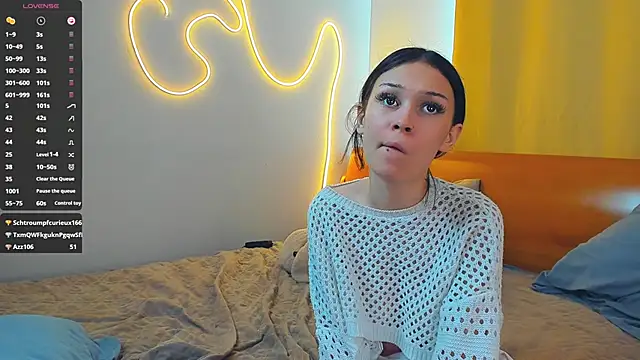 LynnCiprian élő XXX-chatje