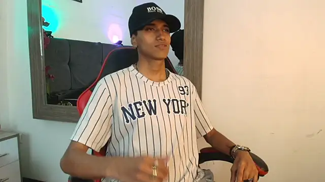 Alan_Colthon live XXX chat