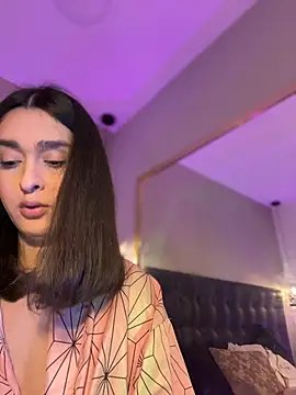 MiahWindsor live XXX chat