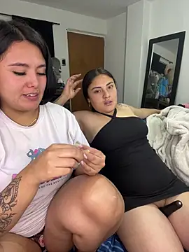 Chat XXX en directo de -Mellani-