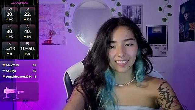 IvyStone_ Chat XXX in diretta