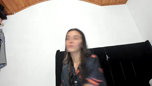mariecam420 Adlı Modelin Canlı XXX Sohbeti