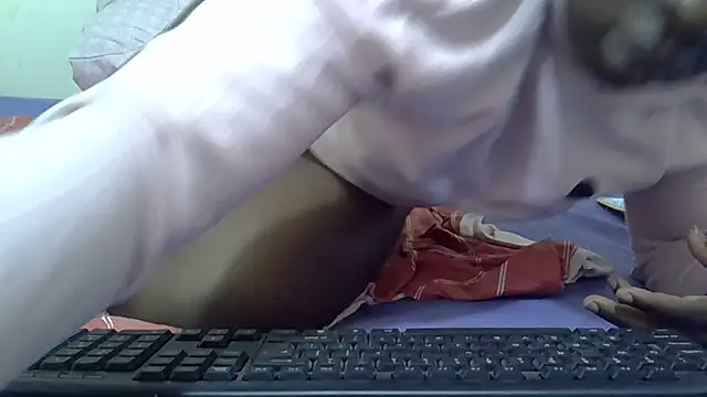 pretty_brina's Live XXX Chat