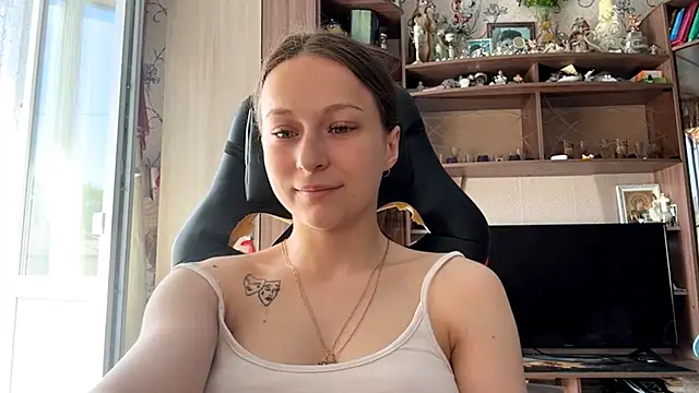 TaIliedGuest live XXX chat