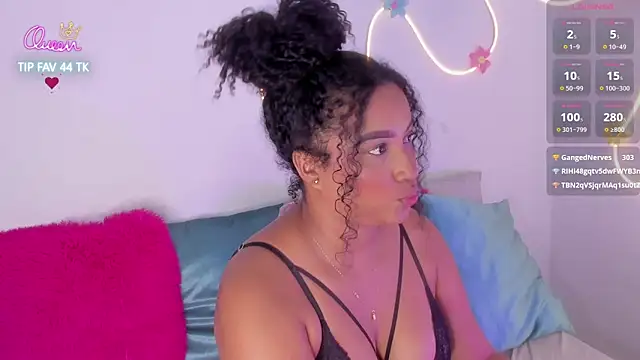 Chat +18 de cloe_25 ao vivo