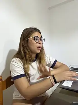 baddieasiantv's Live XXX Chat
