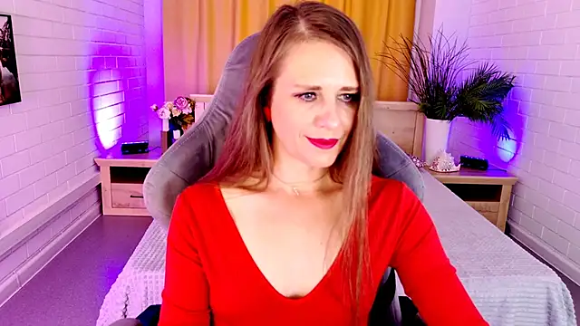 دردشة EmiliaBedy الجنسية المباشرة