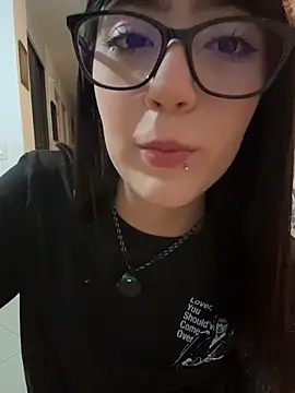 Chat XXX en directo de HinaSweet