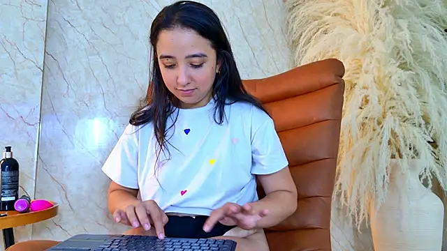 NathyFerrer's Live XXX Chat