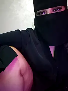 Queenhoiyam live XXX chat