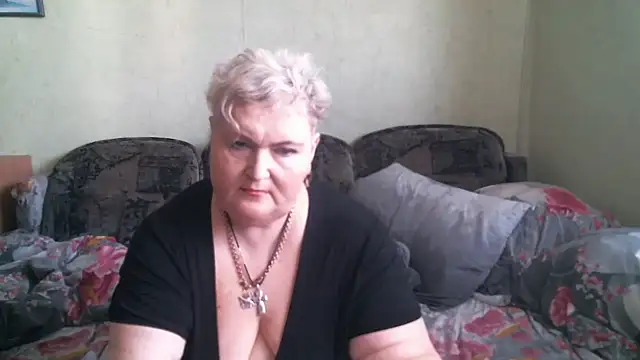 Lana555 লাইভ XXX চ্যাট